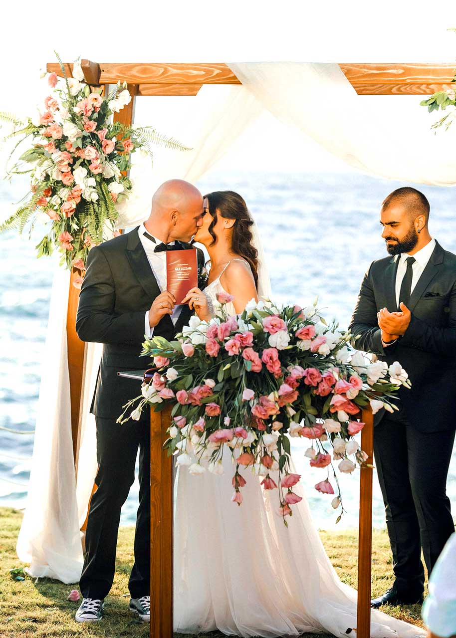izmir düğün fotoğrafçısı, Sahil Nikahı İçin Dekorasyon Önerileri, Kumsal nikahı saat kaçta olur, Kumsal Nikahı Mekan Seçimi, Kumsal Nikahı, Sahil Nikahı, Plaj Düğünü, düğün fotoğrafları, volkan aktoprak